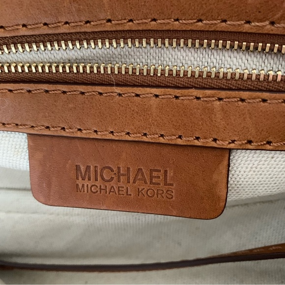 MICHAEL KORS Monogram Handbag - Picture 6 of 8